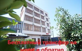 Hotel 725